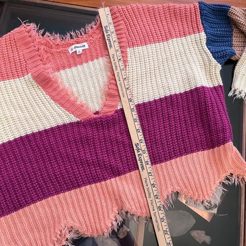 Macaron Cropped Sweater Colorful Small But really an XL Colorful - Picture 13 of 16